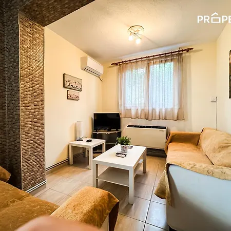 Geoponika Seaview Retreat *
