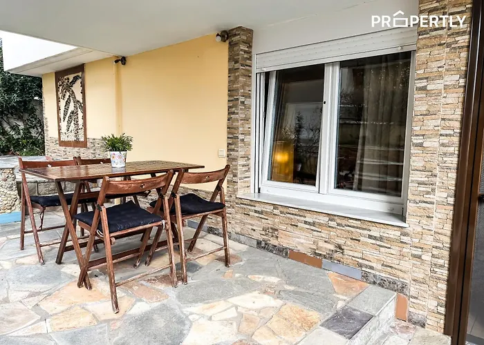 Geoponika Seaview Retreat شقة